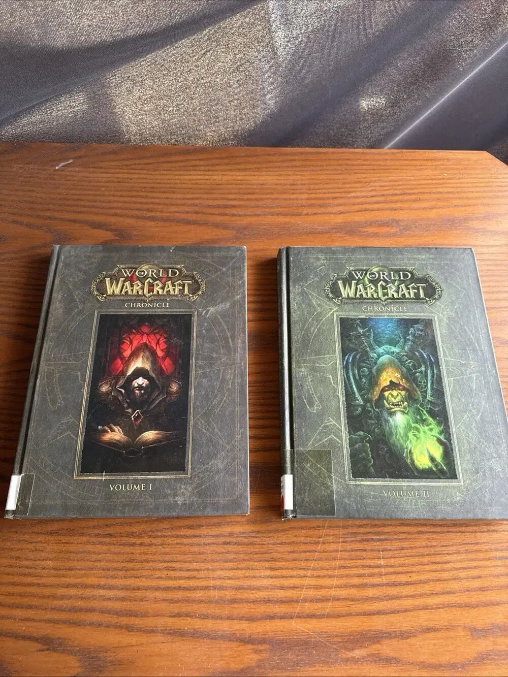 World of Warcraft Chronicle Vol 1 & Vol 2 Hardcover Blizzard Lore Books 2016-17